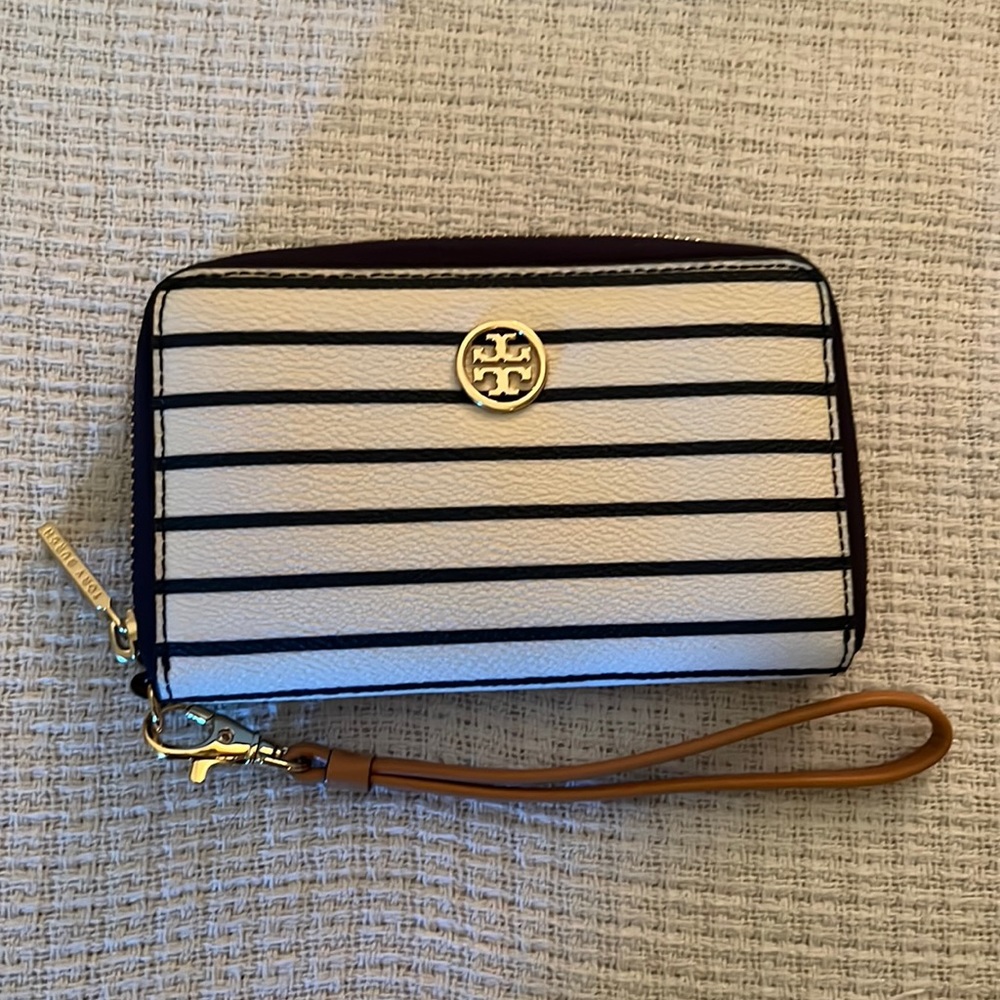 NWT Tory Burch clutch